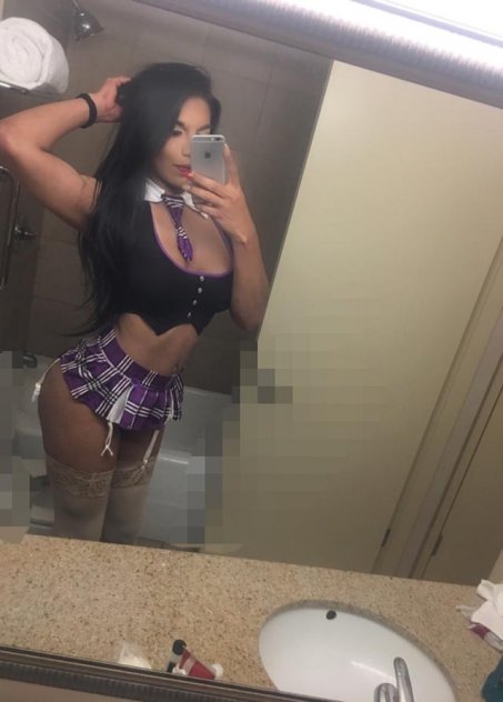 Brunette ♥️ Young TS ♥️ Sexy Venus Exotic Latina ♥️Waiting to fulfill