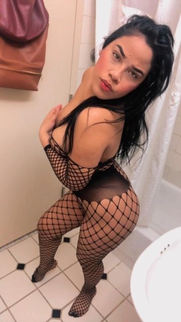 MIKELA😈😈😈