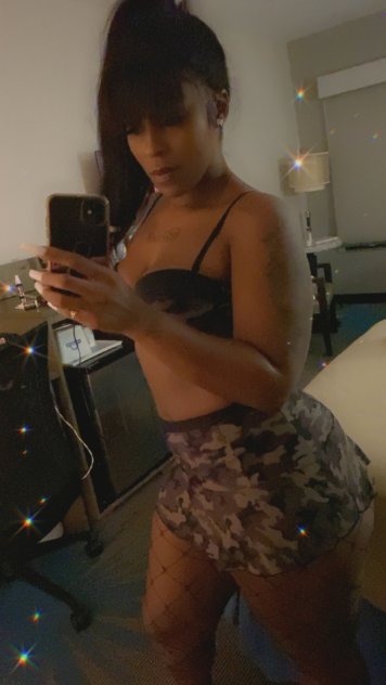 Heyy Daddy it's April Cumm Have sum unrushed Fun😋🥰😉
