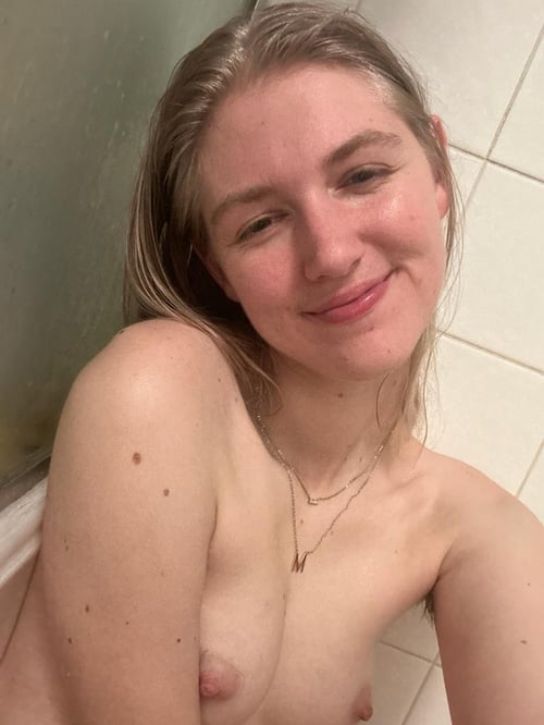 Sweet and hot, ready for **** and for any touch and romantic MASSAGE ❤🥵👅💦