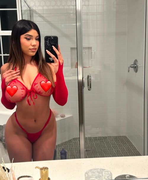 All Natural Sexy Sweetheart 🌹 Let me fulfill your wishes💕 I luv cum 🤤