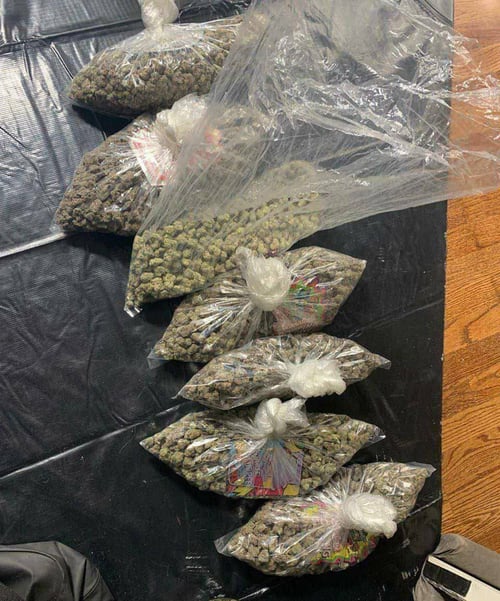 DOWN FOR FUN AND SELL PARTY FAVORS ๐ ๐
!!! ๐ฆ๐ฆ๐ฆ๐ฆ๐๐๐๐๐
๐
