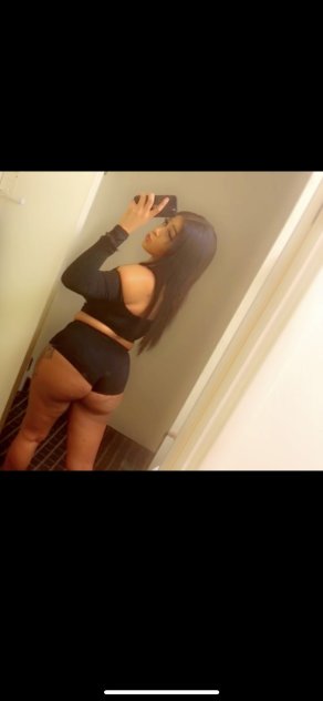 Hey babe like what you see give me a call 💋