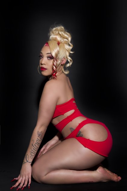 NEW IN TOWN 🤩 CUM SEE ME 😛 SENSUAL 💦 MIXED MAMi 💋