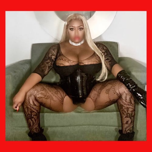 ꧁ SUPER BUSTY VIP KINKY PLAYDOLL ꧂
