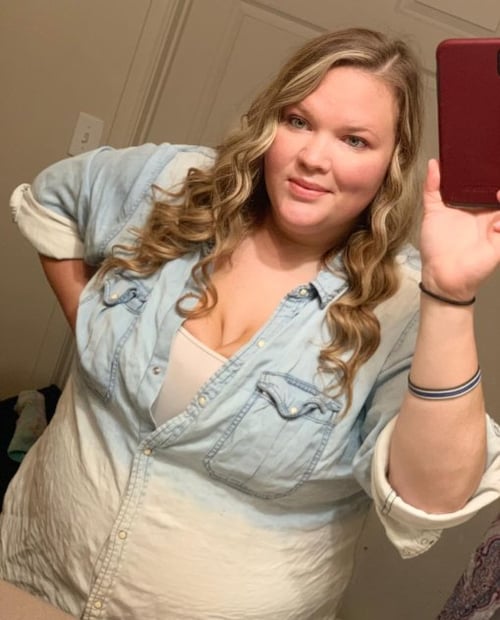 I’m available for both Incall and outcall SNAPCHAT: Itzokikiola1