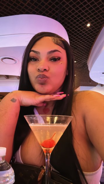 Mixed exotic Pacific Islander🏝️💙🍫