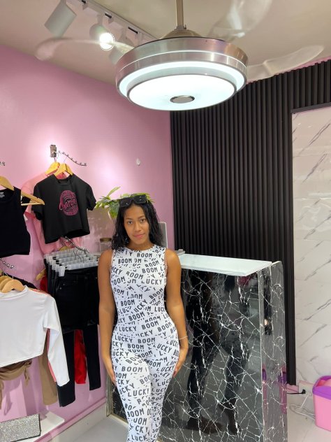 cool in the city take advantage call,text me whatsapp 626-460-4506😍💕