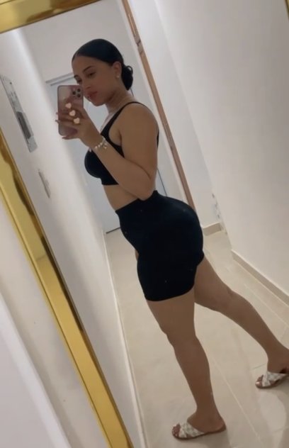 Hola soy JAROLIS soy agradable y estoy disponible las 24 horas daddy