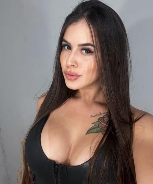 Am available for both Incall and outcall Snapchat:@aanaluiz2233