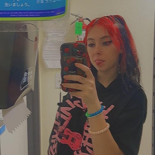 AVAILABLE FOR FACETIME SHOW, I SELL NASTY VIDEOS SEX: INCALL OR OUTCAL
