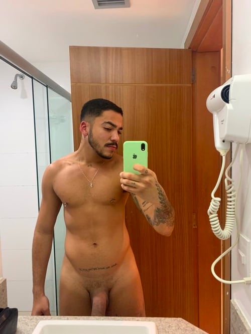 Iโm available for hook up ๐ ready to serve with unforgettable experience ๐
๐