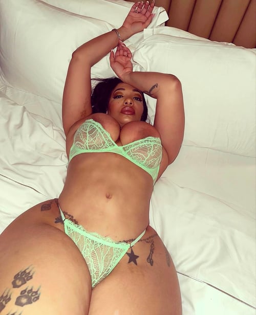 SWEET GIRL 🍆💦🍑 AVAILABLE FOR BOTH INCALL / OUTCALL