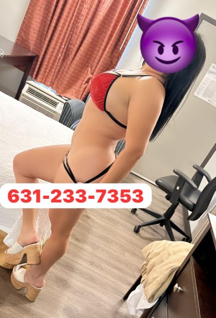 Soy una chica latina estoy aquí para compartir contigo todo tus deseo