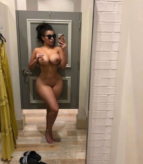 Hi I’m Sabrina. I’m available for incall and outcall