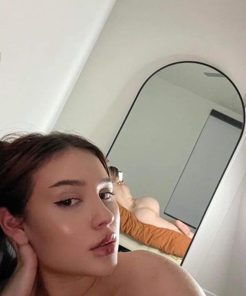 Iโm an Escort available for fun , incall and outcall available