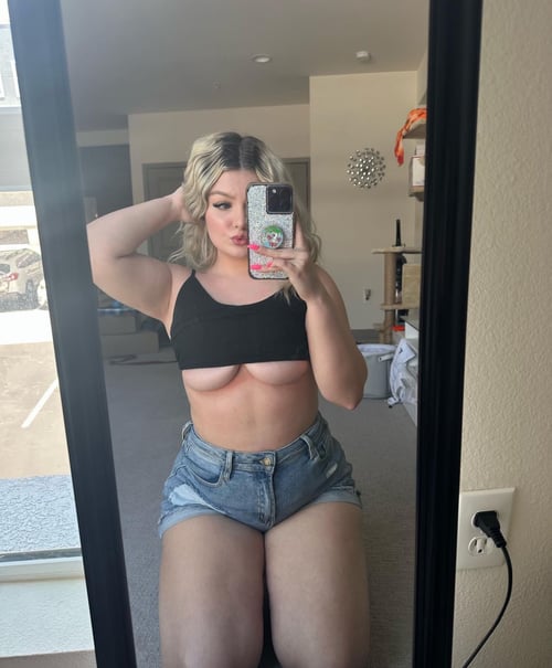I offer Dirty Oral, Doggy BJ Handjob,, Boob,Pussy fuck, foot job ,Doggy,Hardco