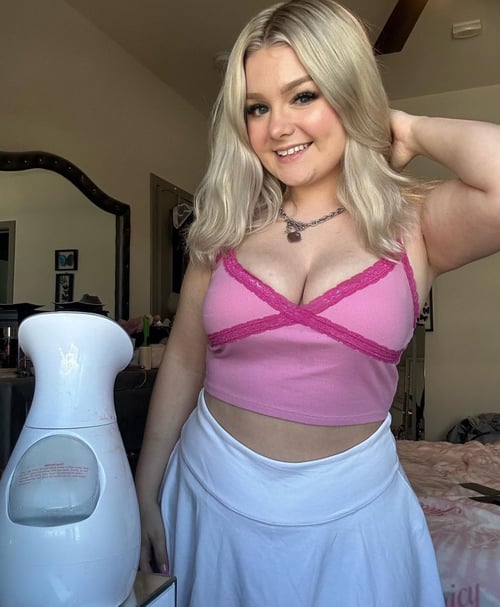 I offer Dirty Oral, Doggy BJ Handjob,, Boob,Pussy fuck, foot job ,Doggy,Hardco