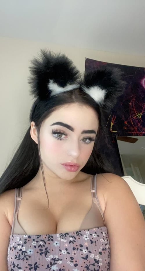 Am Briana DOWN FOR FUN AND SELL DRUGS 👅🌸Your No. 1 🍆Escort💦
