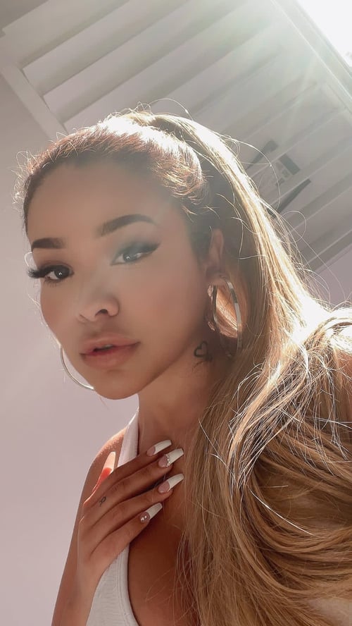 Mexican hottie that will blow your mind 👅💦 In/OutCall/CarDate Passionate GFE.