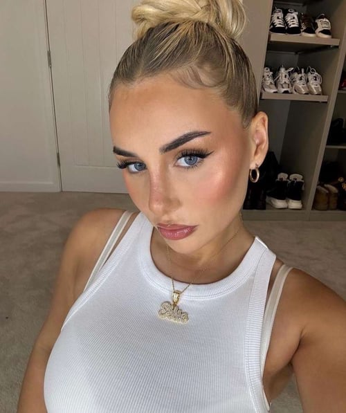 HORNY AND WET💦🤤CLEAN T!TS AND PUS$Y👅😻 Text me here +14355495374