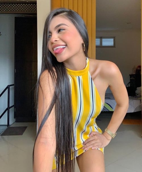 I’m available for hookup both In orout +12073320181 Snp pretty_diva111