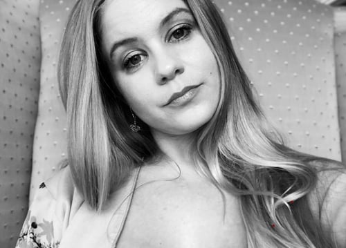 I’m available for hookup💦🍆hit me up cell (854) 216-2839 Snapchat:allison_mi7