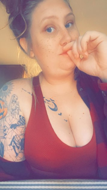 Meetup or FaceTime show or Hot video available
