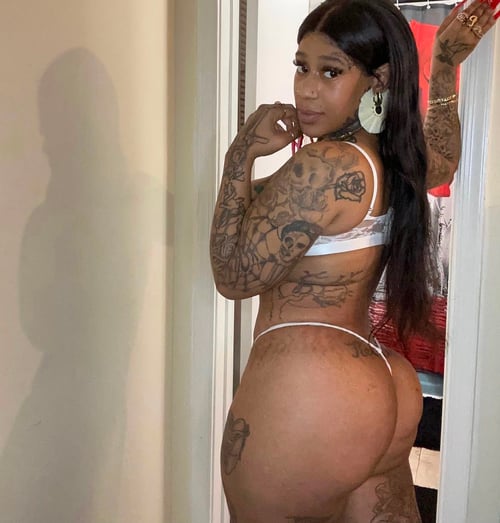 Naughty fat ass🍑💦 keisha available to offer my services all night.