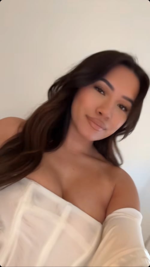 LOOKING🍭4🍬D🍦SWEETEST🍼MILKY💦JUICY🌧WET🍇**🍓SEND A DM