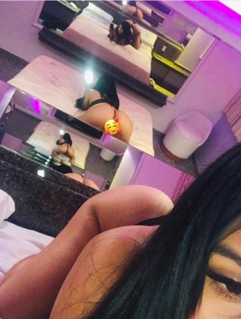 Nueva en el área 🤤