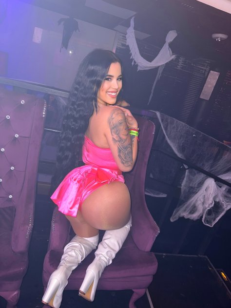 Latin girl😈
