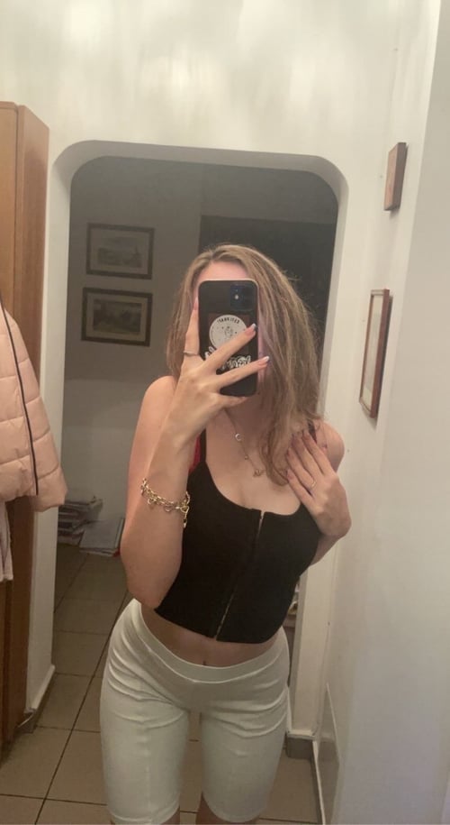 Hi I am sexy🌷 I will make you feel happy😘 Snap(gif_ty5) text +1 209-645-7626