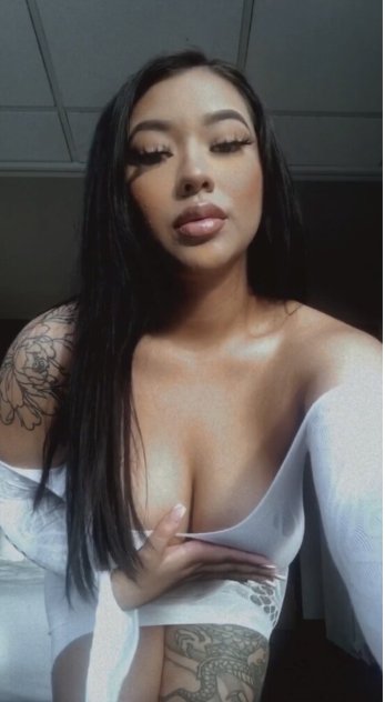 Sexy playmate AVAILABLE NOW Ask about NURU massage