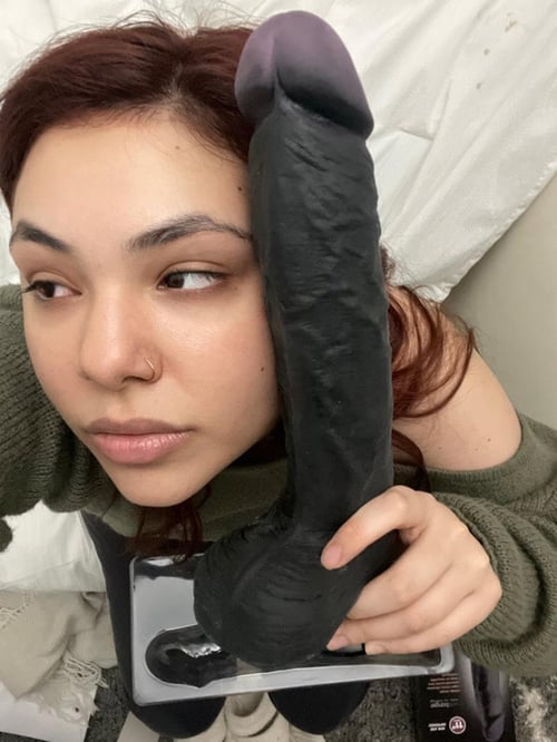 5’4 and DTF Snapchat: Kenshie2sweet 💬: 3152167802
