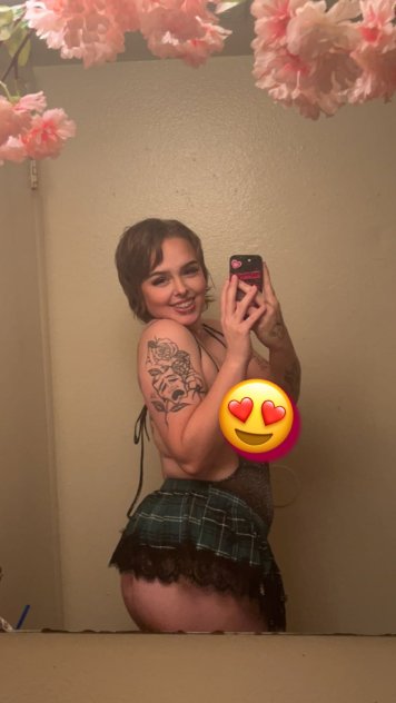 SNAPCHAT: savannakear2020 FACETIME FUN 😜AVAILABLE