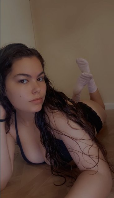 Available Now Incall Outcall and Car call/Hotel Fun Provide VIP Servic