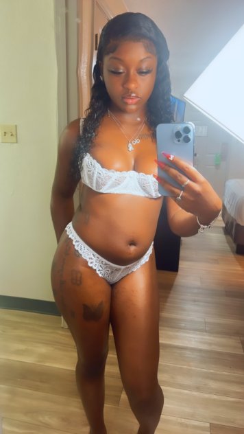 New to Pittsburgh ❤️ show me a good time gentlemen
