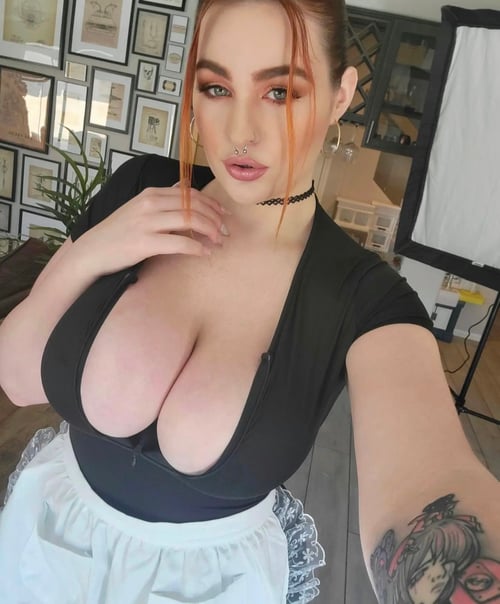 I’m available for hook up +1 505-444-8827