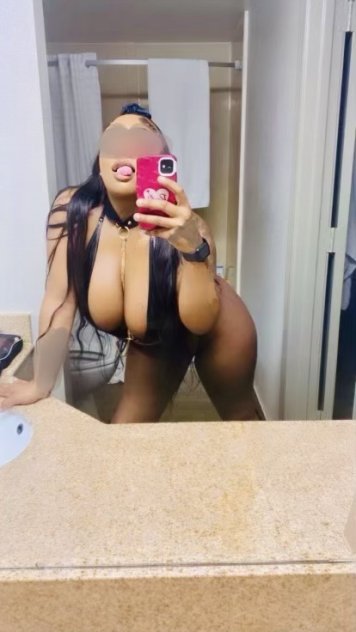 New Girl IN Town Hour (INCALL) SPECIAL Pretty in town lookin for a gre