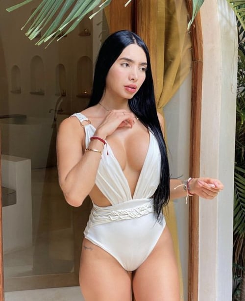 I’m available right now💦Young🔥Classy and Wet💦👅text me on .