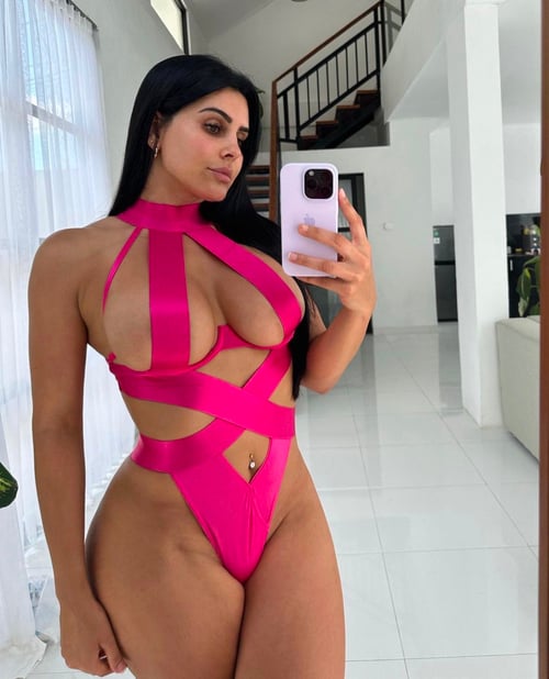 Erotic body massage and more exclusive services