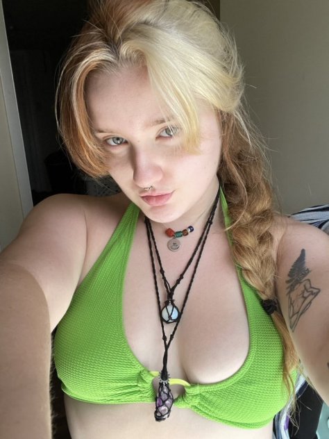 Am available for meet up for incall and outcall