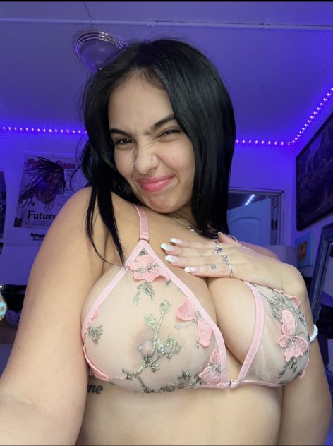 Available for meetup SNAPCHAT(maybliss0520)