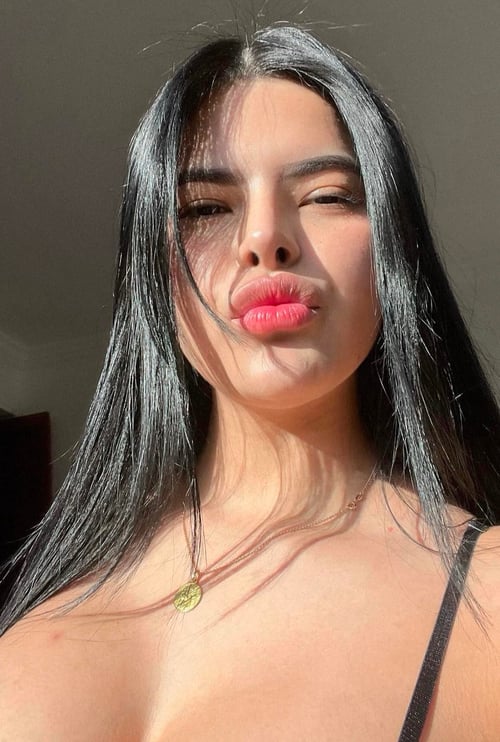 HMU for Hookup and contents 4 sale🍑 🍆💦insta:bigmariah0177 Text📞:2819328911