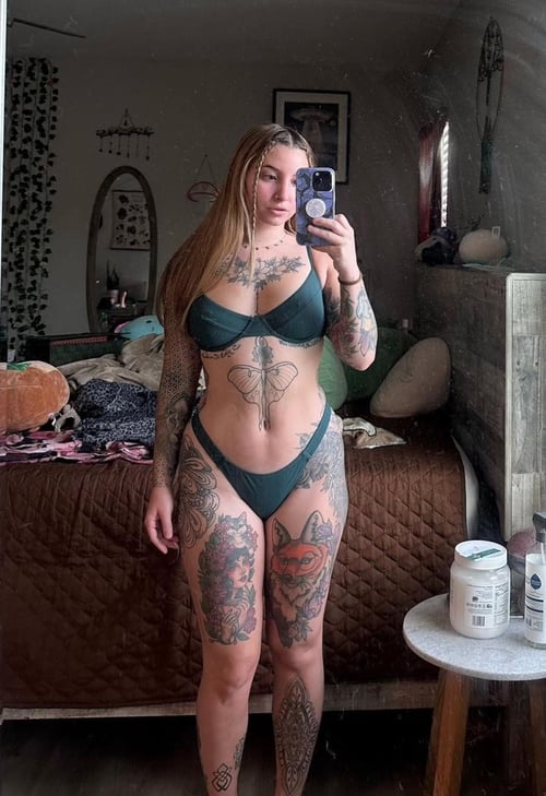 Escort Avail. Snapchat robin_stacy04, 9295863050