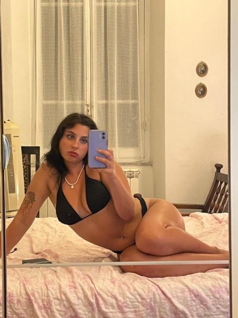 I’m available for Sex and massage both incall and outcall