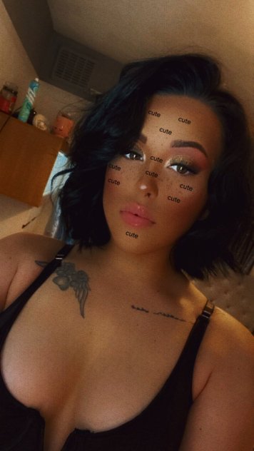 Sexy body with clean pussy
