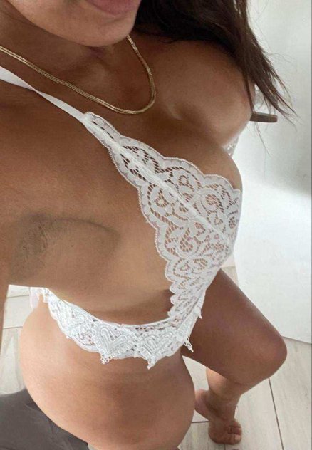 Candela latin milf