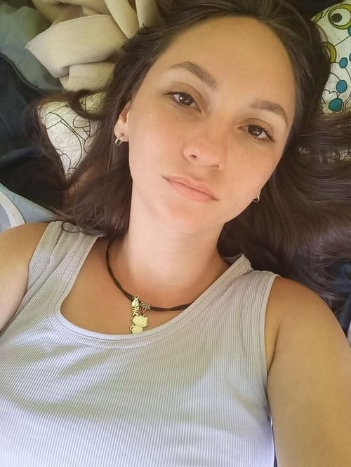 Hey daddy, wanna fuck? Hit me up now! Text: +1 (910) 352-8925